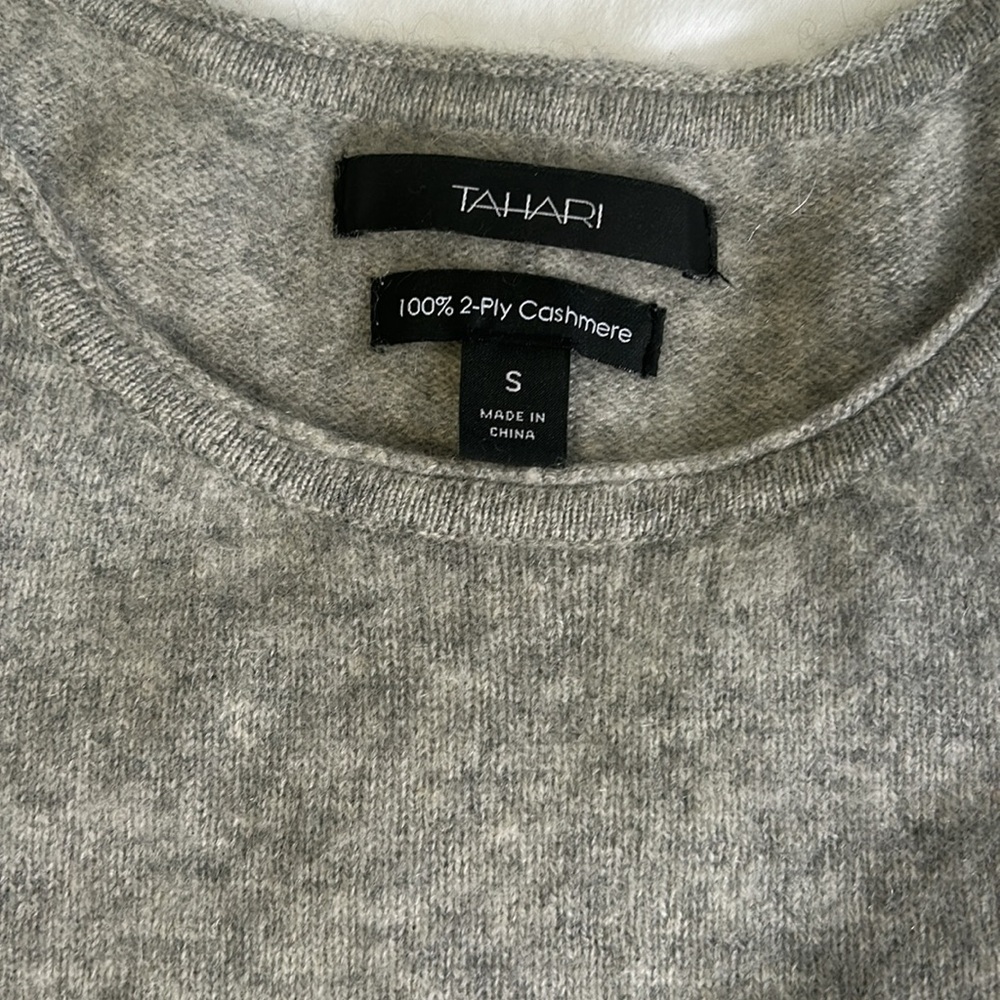 100% cashmere 2-ply TAHARI Vest - Picture 2 of 6